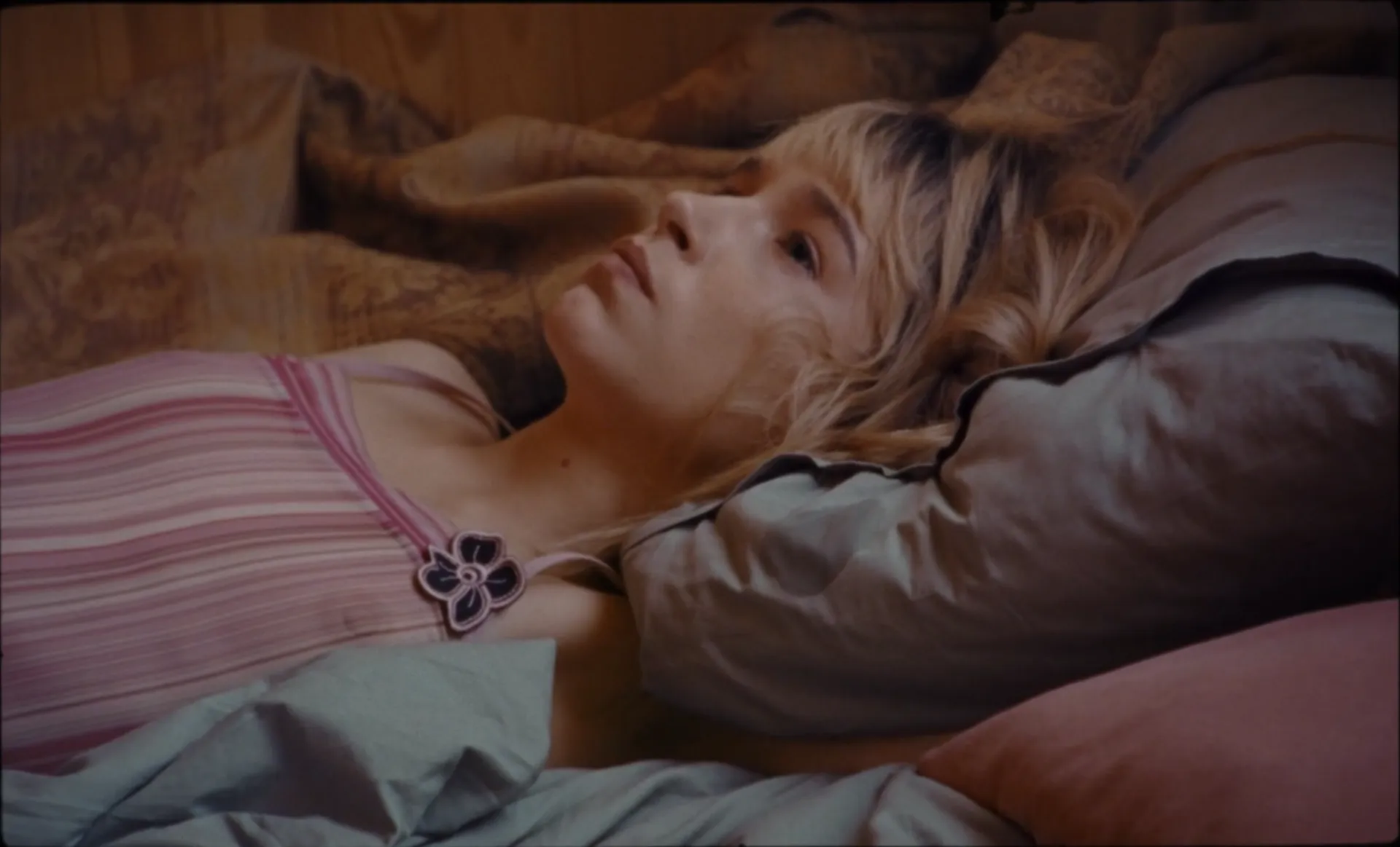 How To Fall Out Of Love — záběr 1