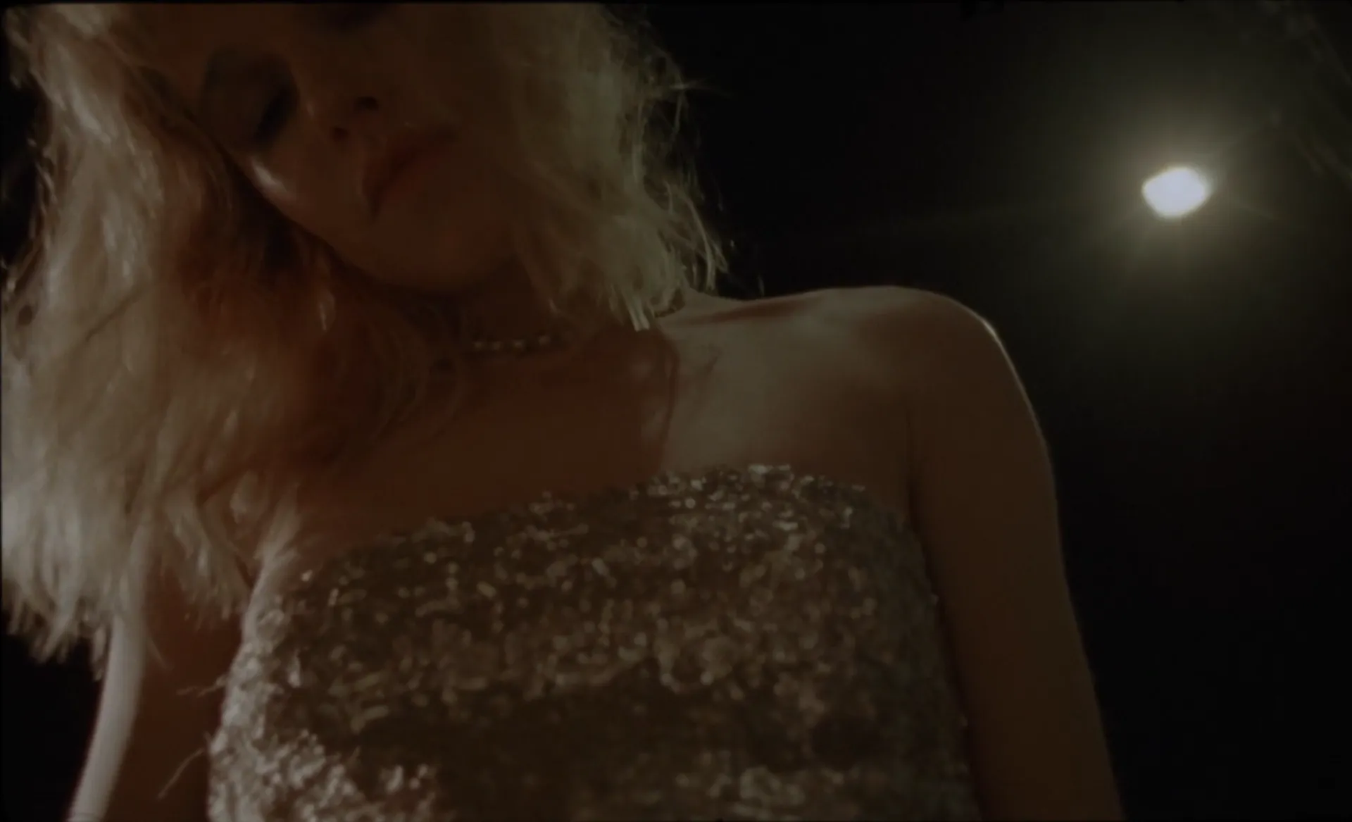 How To Fall Out Of Love — záběr 5