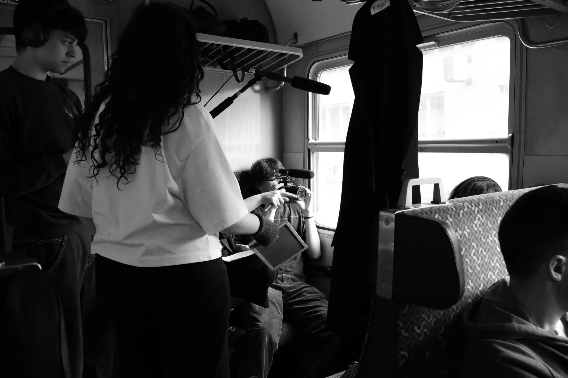 Oční kontakt na 2 vteřiny — záběr 3