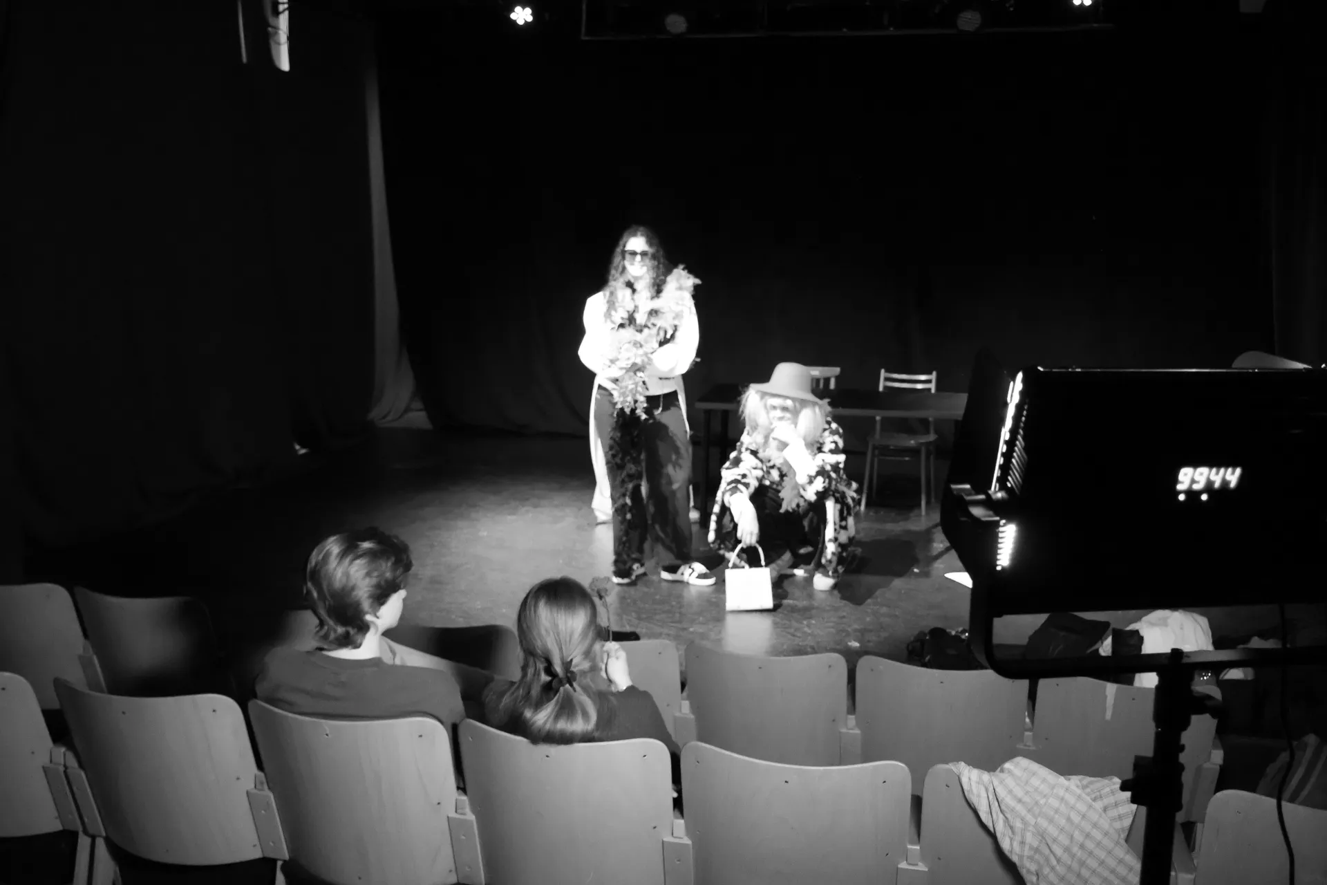 Oční kontakt na 2 vteřiny — záběr 5